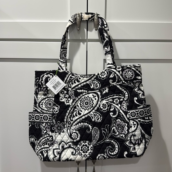 New with tags Vera Bradley midnight Paisley pleated tote - Picture 1 of 7